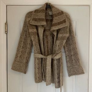 Vintage Wool cardigan with large collar and waist tie